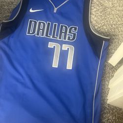Luka Doncic authentic Mavs jersey 