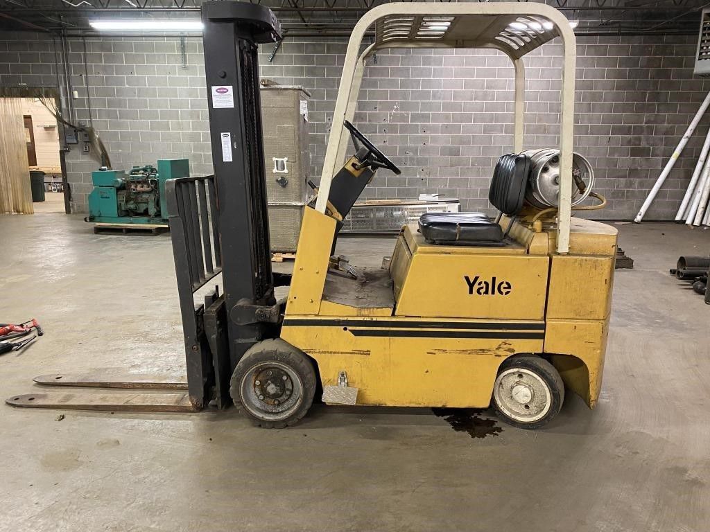 Package deal Yale 5k forklift & pallet stacker electric