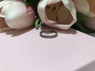 Floral Pattern Ring Band | Size 8