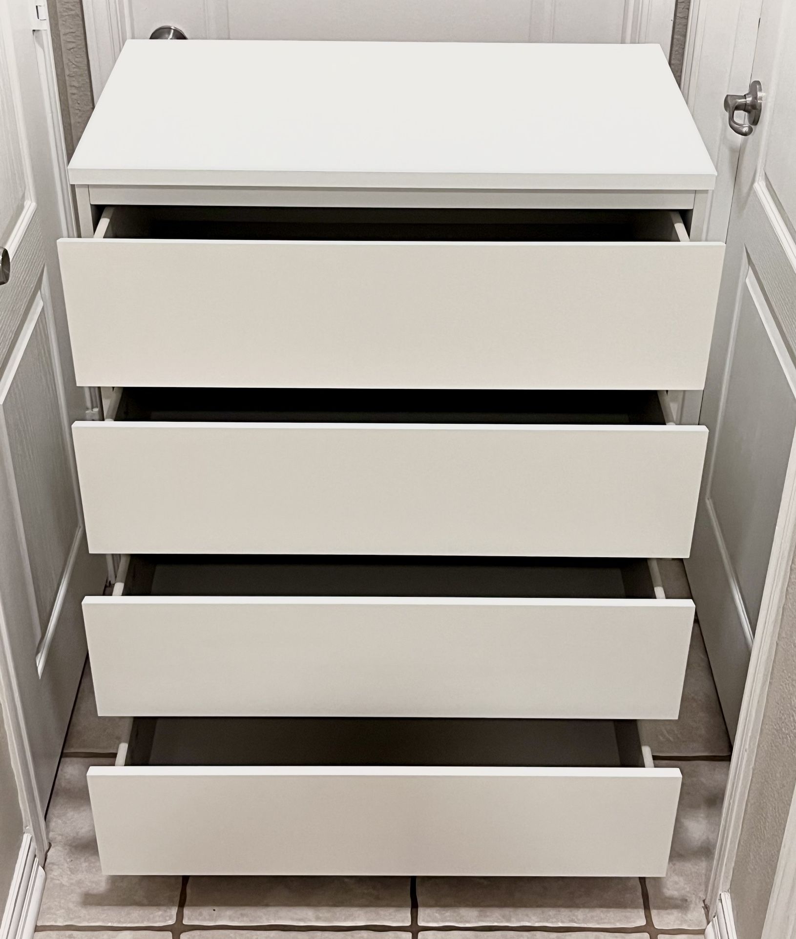 IKEA MALM White 4 Drawer Dresser