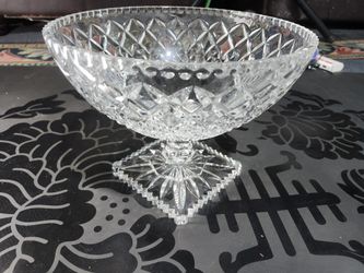 Large French Tazza Diamond Cut Cristal Pedestal Fruit Dish, 1950