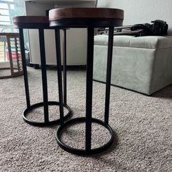 Round Side Table