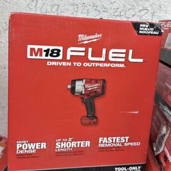 Milwaukee M18 Fuel High Torque 1600ft-lb 1/2 Impact Wrench Tool Only