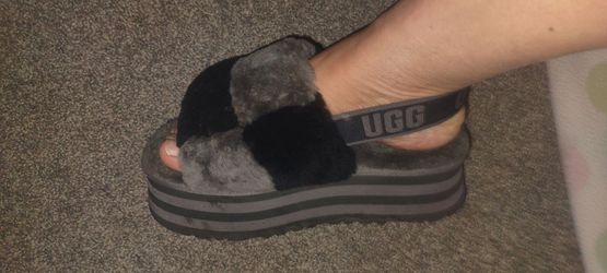 Ugh platforms size 7 women $40 firm