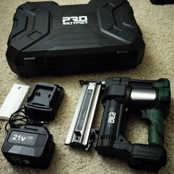 PROSTOMER brushless nail gun with Lithium ion battery 21V / 4.5 AH and charger/ see description 👍👍