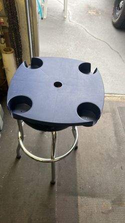 Umbrella cupholder