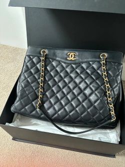 Vintage CHANEL BLACK QUILTED SHOPPER TOTE