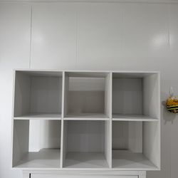 IKEA white kallax shelves 6 spacious BRAND NEW CONDITION