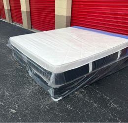 NEW Mattress King Size Plush Pillowtop With Box Spring // Offer  🚚