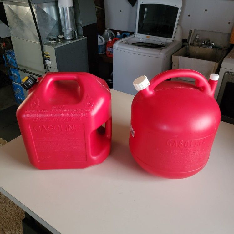 2 Great Condition 5 Gallon Plastic Gas Cans. Take Both For $10