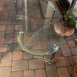Kidney Shaped Glass & Chrome Cocktail Table