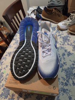 En venta, Nike Air Max Phoenix (usadas)