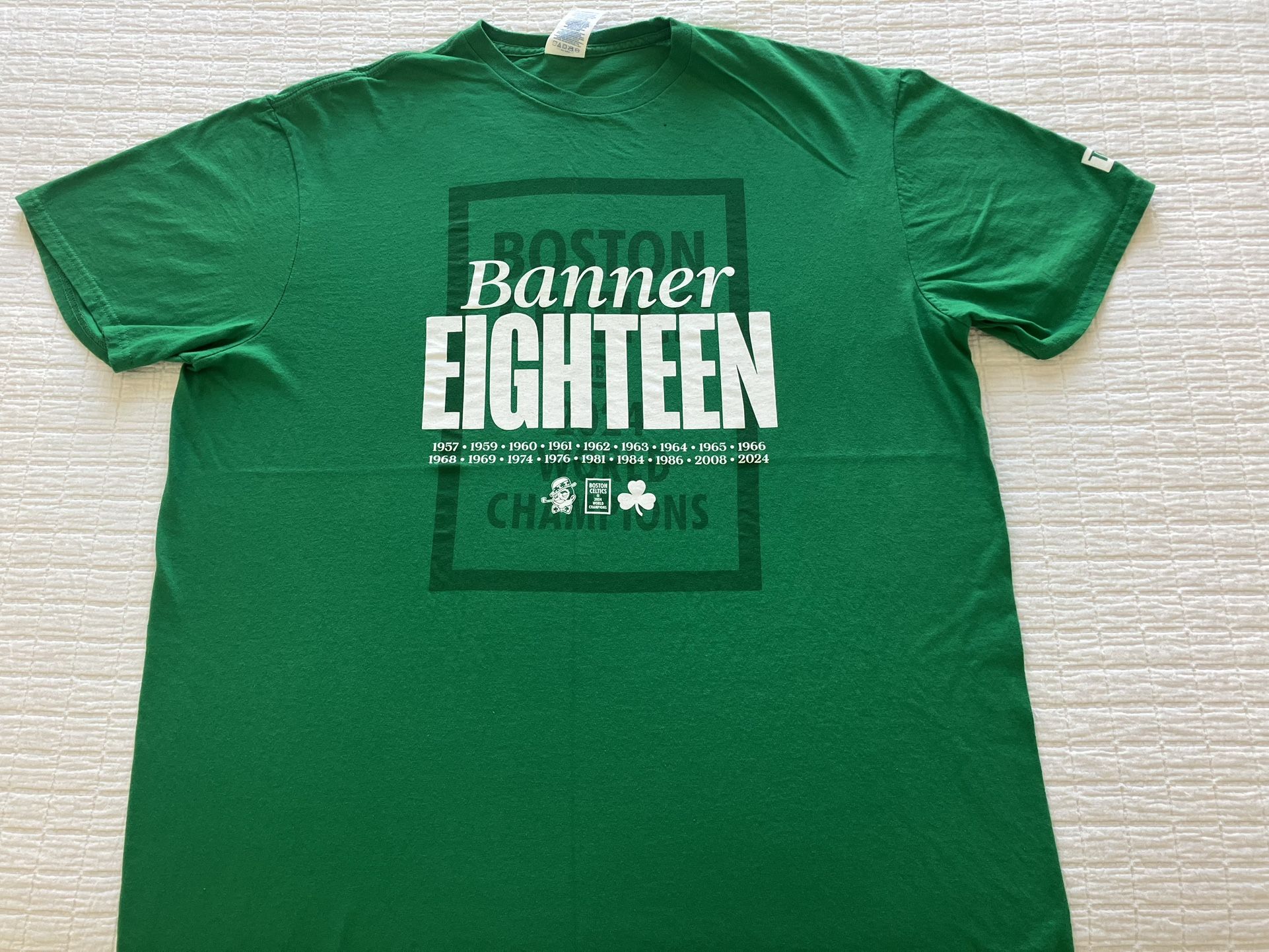 XL Boston Celtics Banner Eighteen T-shirt