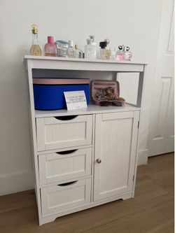 Room organizer