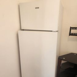 Refrigerator 17.5 cu.