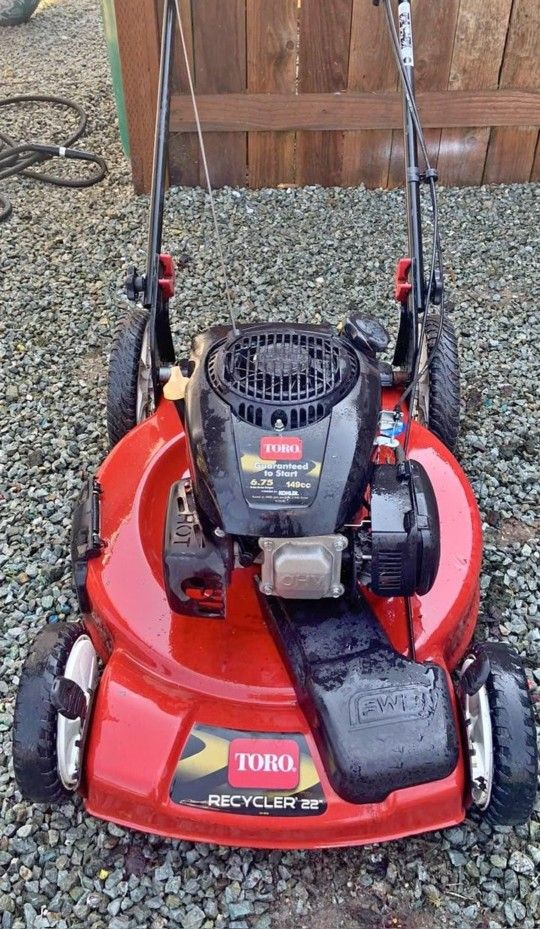 Toro Recycler self propelled lawnmower Model# 20371