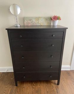Dresser