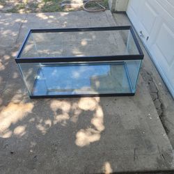 36x18x18 Aquarium/ Terrarium