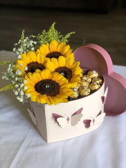 Sunflower arrangement