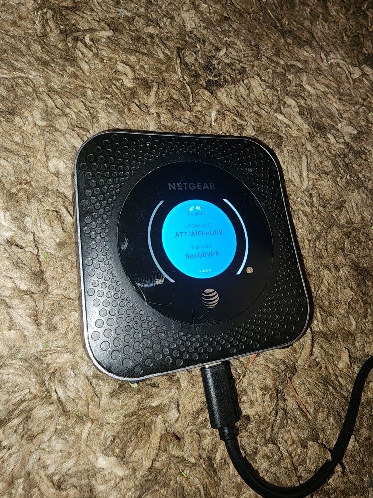 NETGEAR NIGHTHAWK  M1 MOBILE ROUTER 50