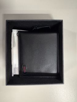 Tumi Wallet - NEW