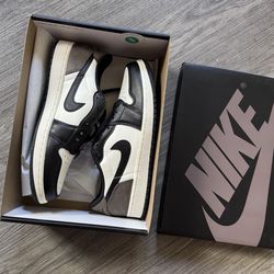 Jordan 1 Low “ Mocha “