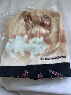 Utopia Circus Maximus Beanie