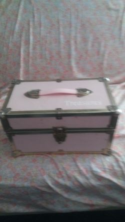 Make up box