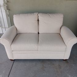 💥 BRAND NEW • La-Z-Boy Love Seat