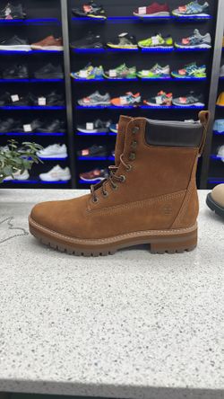 Timberland Men’s Sizes 10.5 And 11.5 Left 