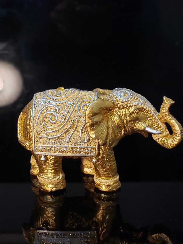 Resin 24K gold elephant figurine