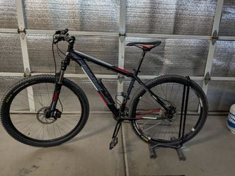 Marin Hard Tail Mountain Bike (Large)
