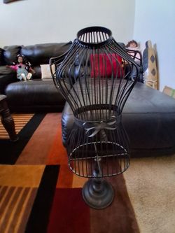 Vintage-Style Black Metal Wire Dress  Mannequin  33"