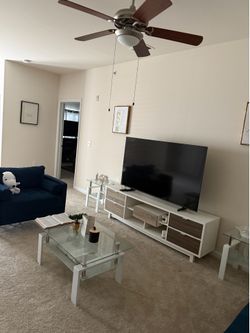 Samsung 65” smart tv