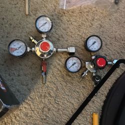 CO2 Regulators 