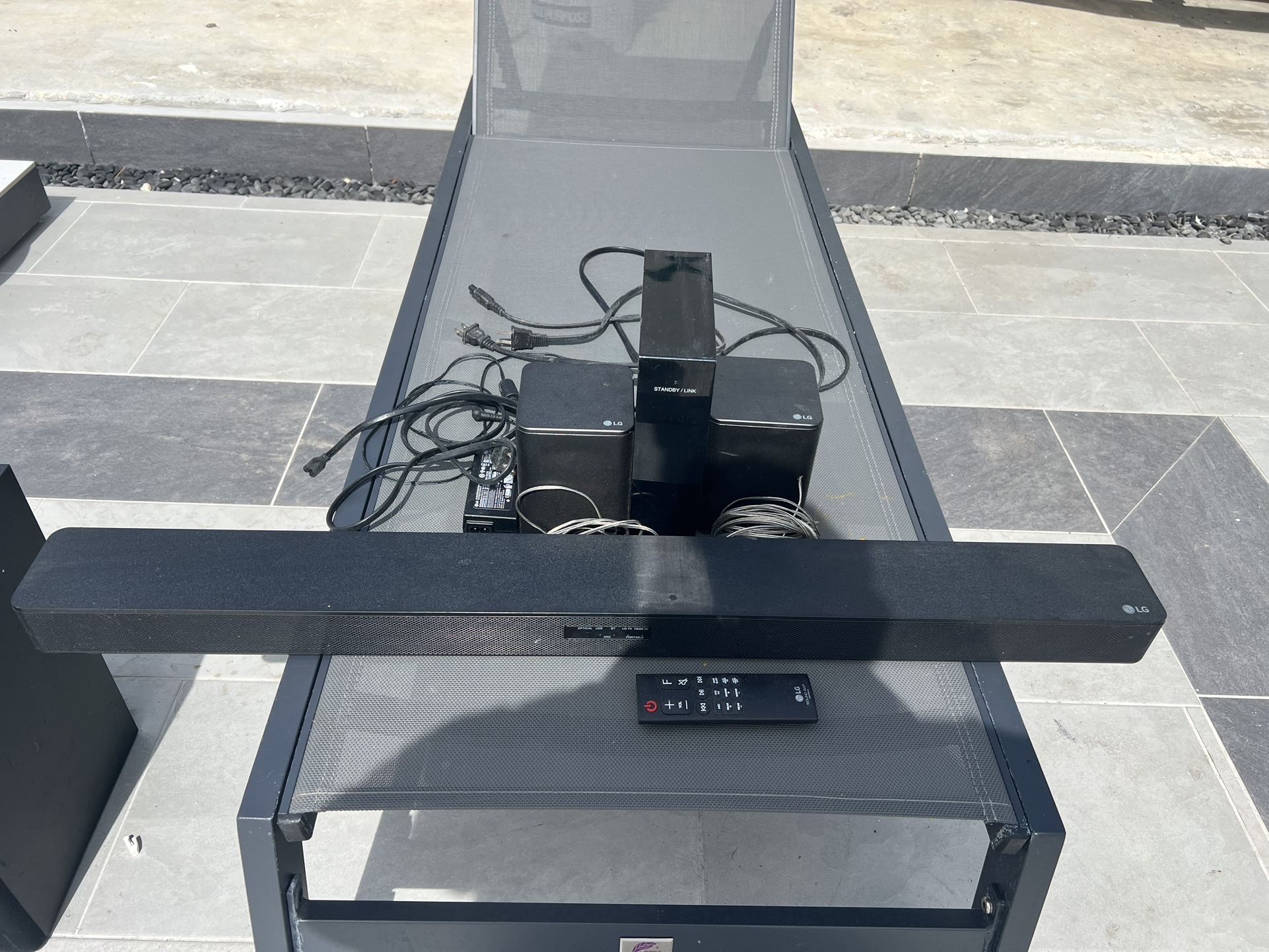 Lg Soundbar Sub & Rear Speakers 
