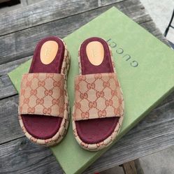 GUCCI PLATFORM SLIDES, SIZE 11 WOMEN