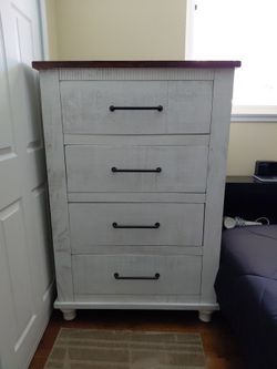 4 Drawer Farmhouse Dresser