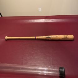 1992 World Series Team Signed Toranto Blue Jays Bat With Case