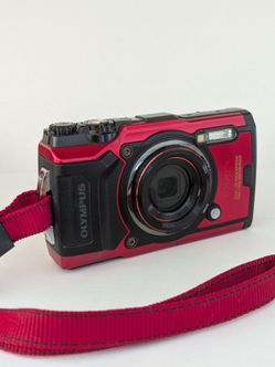Olympus Tough TG-6 compact camera