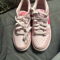 triple pink shoes 