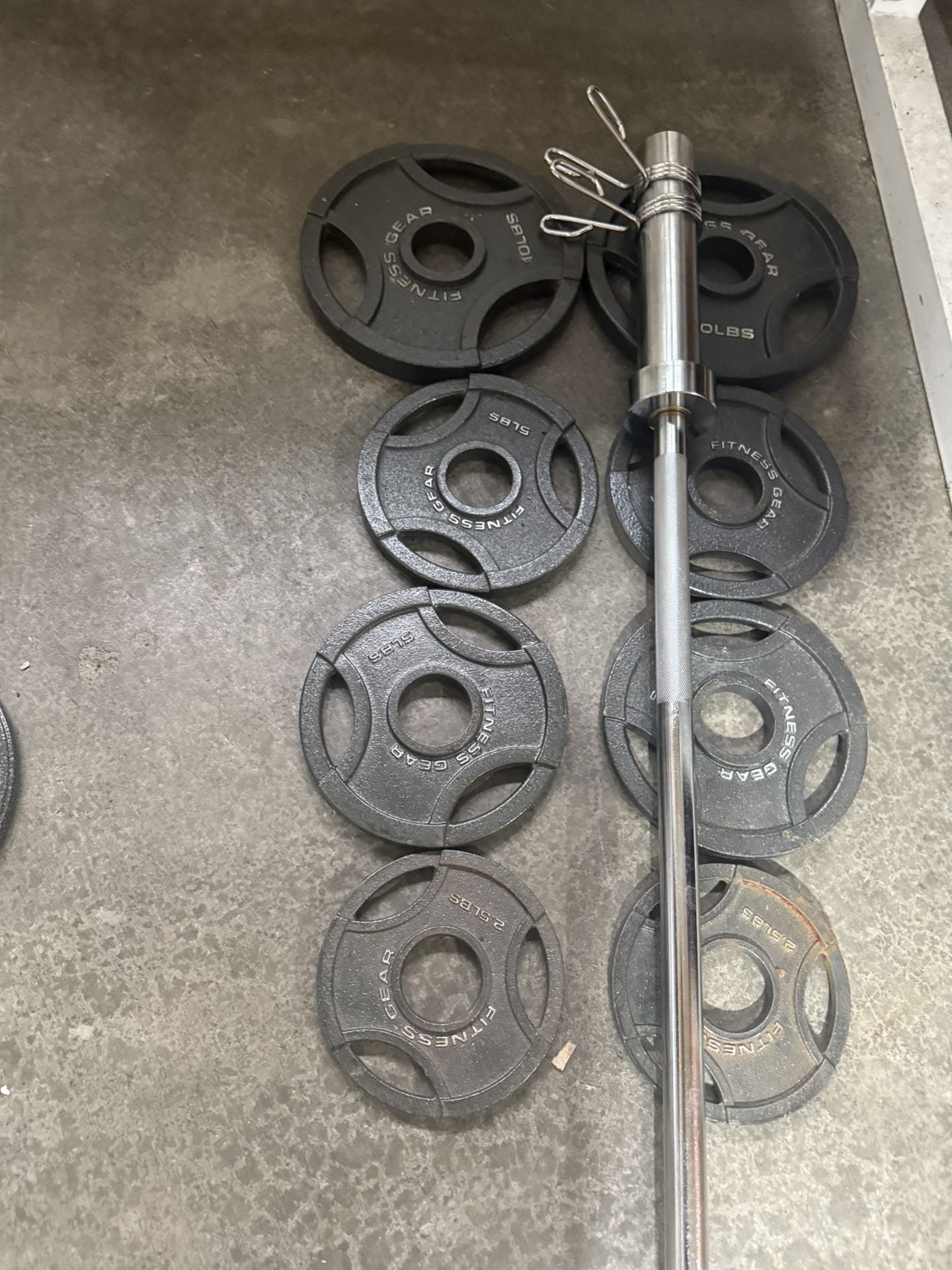 5 Foot Olympic Bar With Weights