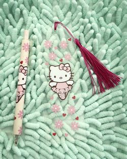 Hello Kitty Pen And Book Mark