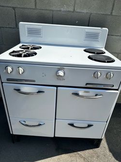 Vintage western holly gas stove
