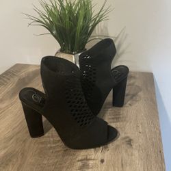 Black Heeled Boots