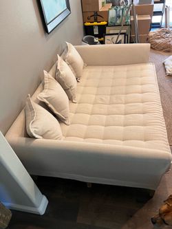 Daybed/lounging sofa