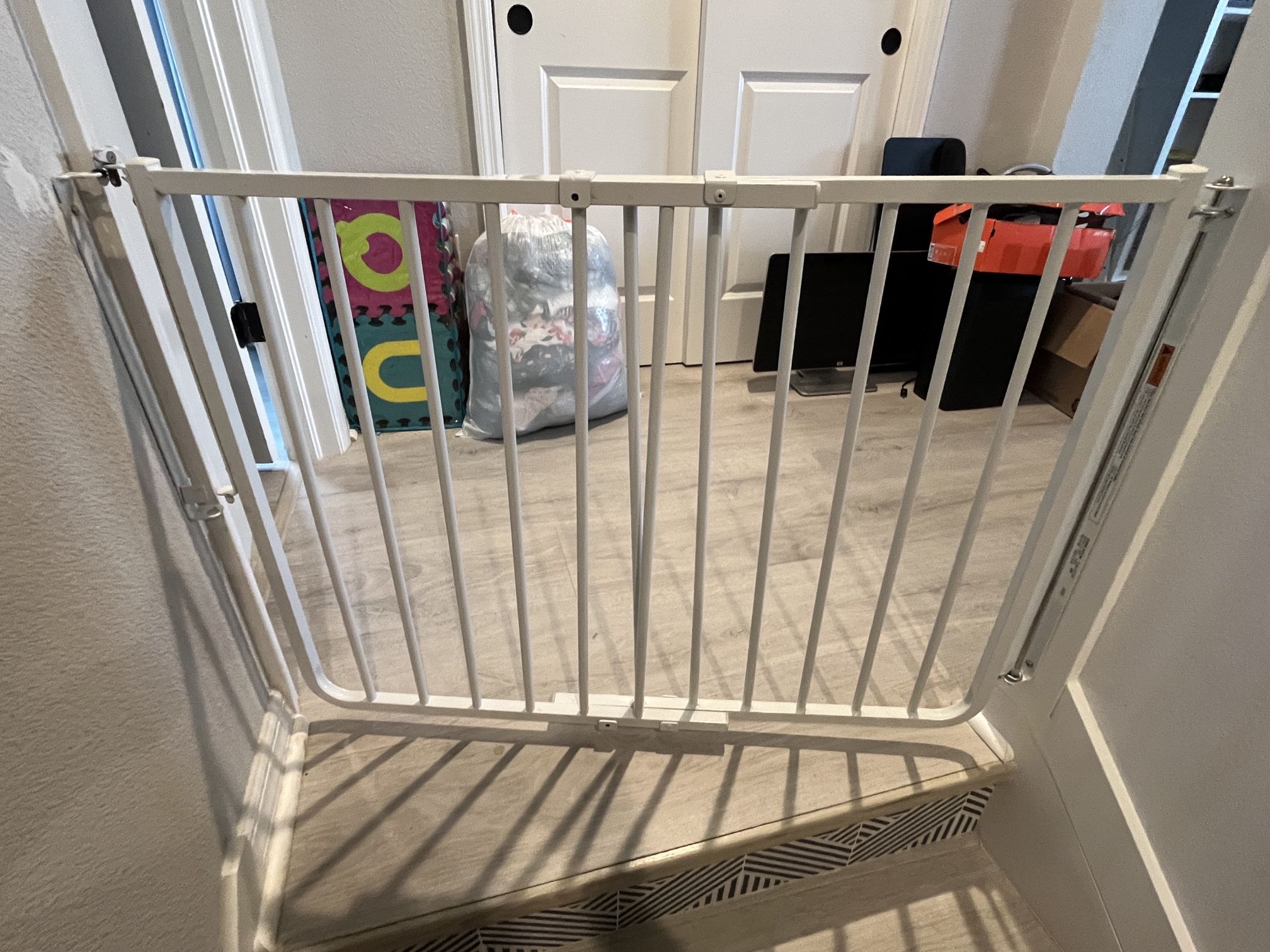 Adjustable Stair Baby Gate