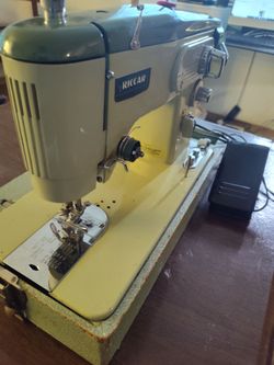 Vintage Riccar Sewing Machine with Foot Pedal & Case – Made in Japan