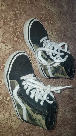 Boys size 11 high top vans