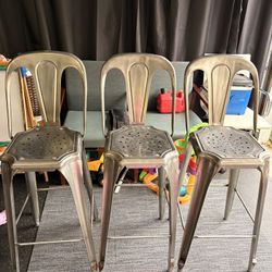 Bar Height Chairs 